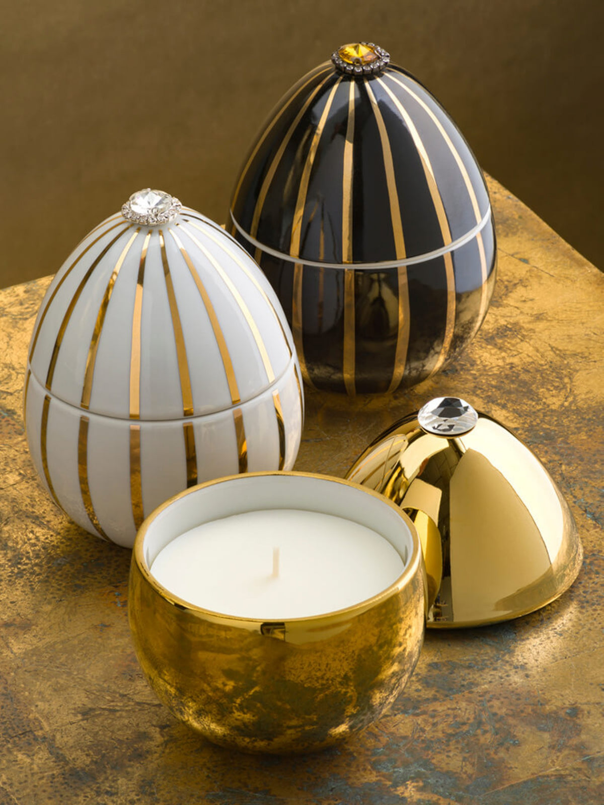 Ladenac Candle- White with Golden stripes